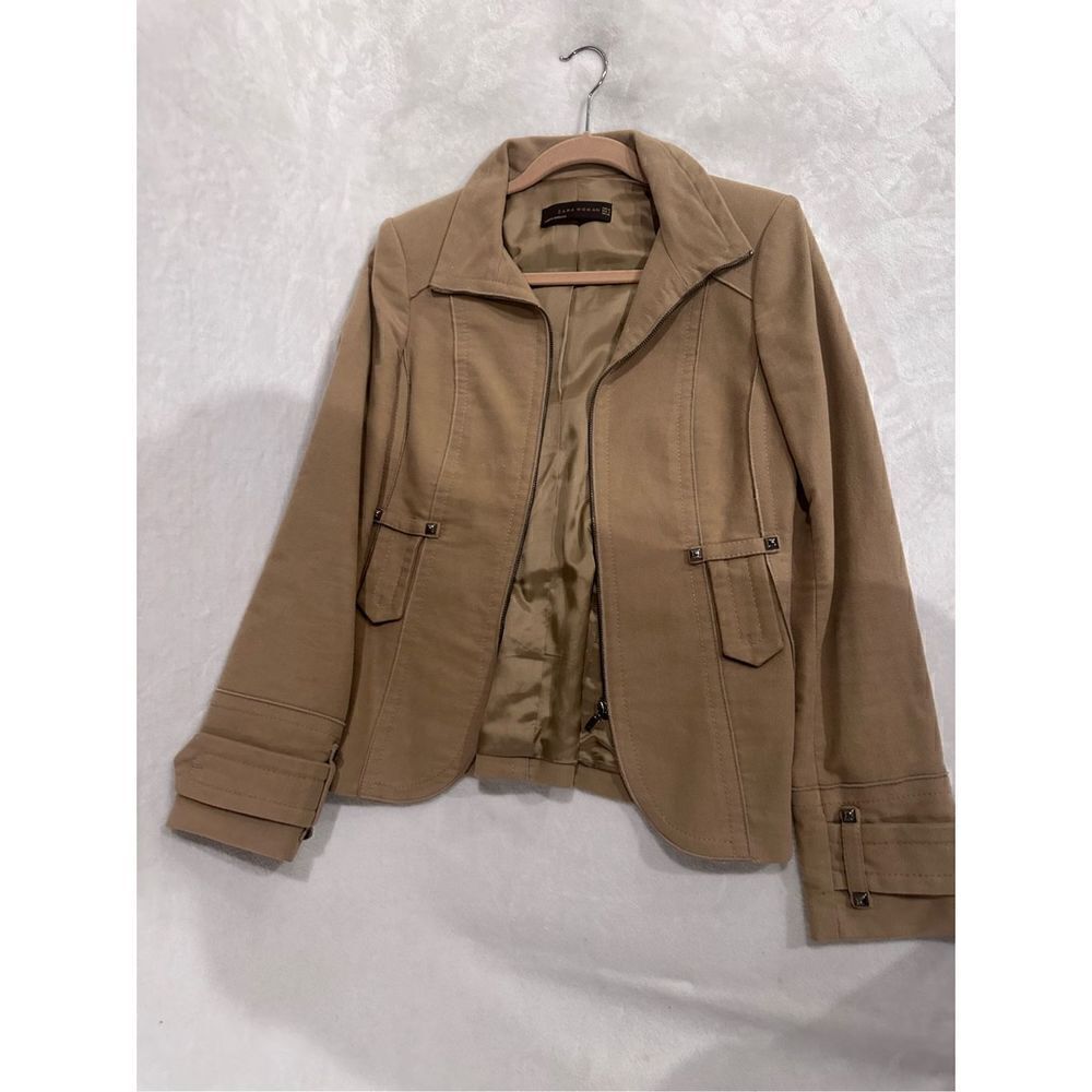 Size Small size 4 women’s jacket Zara elegant tan